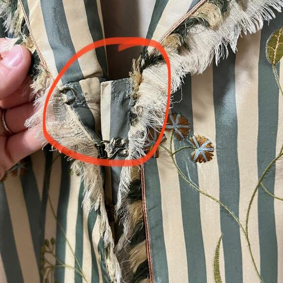Peruvian Connection Silk Edwardian Embroidered Jacket Size 16 Striped Artsy FLAW - Picture 11 of 15